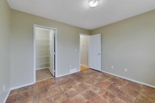 132 Kirkland Close, Red Deer, AB 