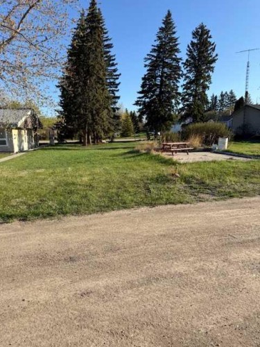 519 4 Avenue, Elnora, AB 