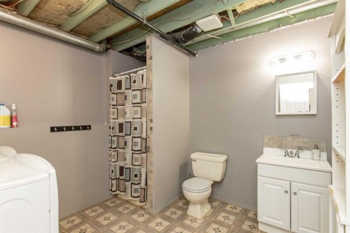 4722 49 Avenue, Bentley, AB 