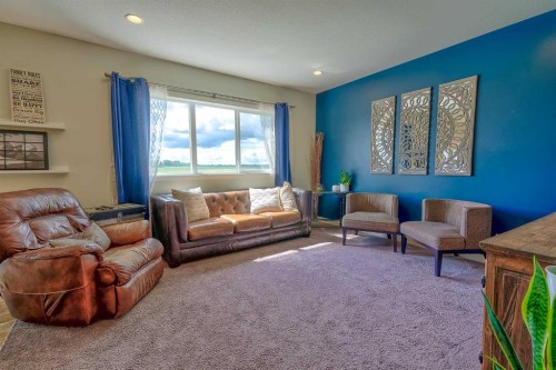 611 Robinson Avenue, Penhold, AB 