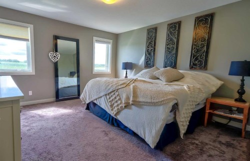 611 Robinson Avenue, Penhold, AB 