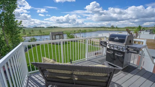 611 Robinson Avenue, Penhold, AB 
