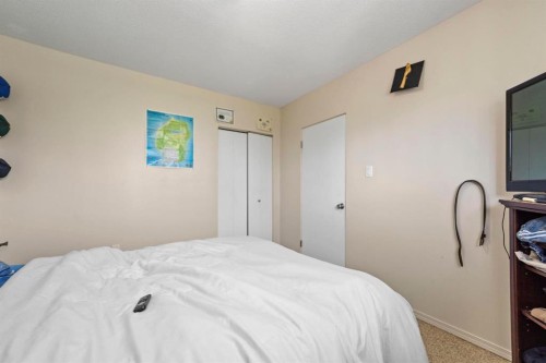 6404A 45 Avenue, Camrose, AB 