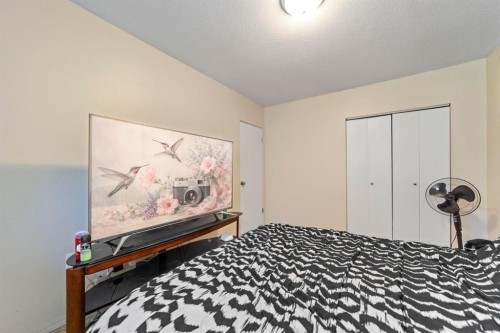 6404A 45 Avenue, Camrose, AB 