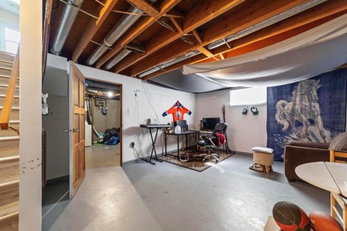 6404A 45 Avenue, Camrose, AB 