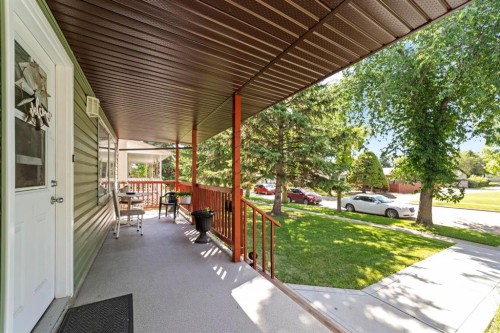 6404A 45 Avenue, Camrose, AB 