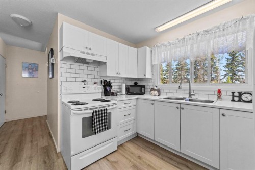 6404A 45 Avenue, Camrose, AB 