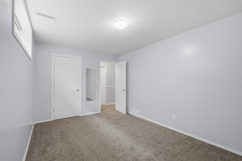 142 Robinson, Penhold, AB 