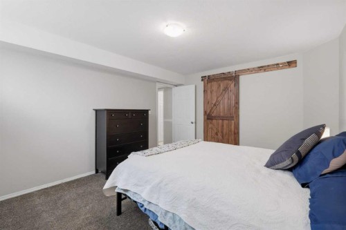 142 Robinson, Penhold, AB 