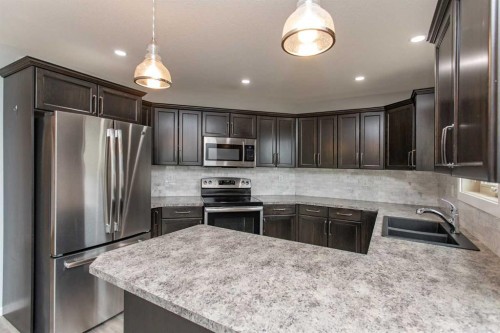 49 Sheep Close, Lacombe, AB 