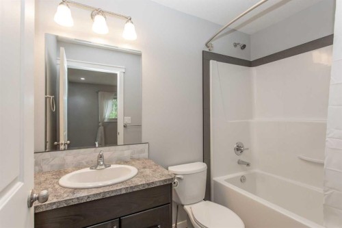 49 Sheep Close, Lacombe, AB 
