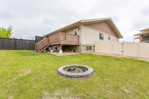 49 Sheep Close, Lacombe, AB 