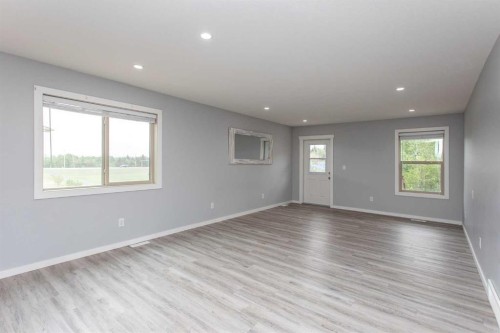 49 Sheep Close, Lacombe, AB 