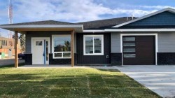 #2-4738 49A Avenue Lacombe, AB T4L 1N4