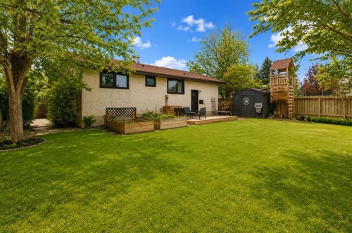 31 Macfarlane Avenue, Red Deer, AB 