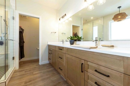 201 Thompson Crescent, Red Deer, AB 