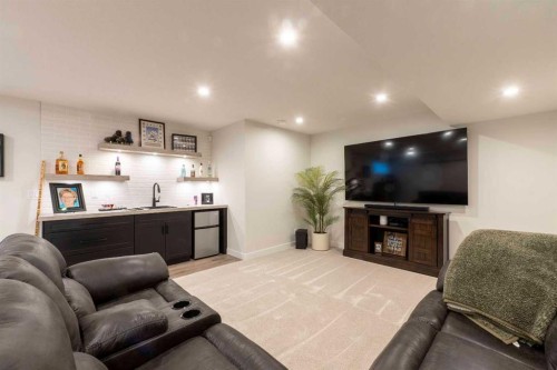 201 Thompson Crescent, Red Deer, AB 