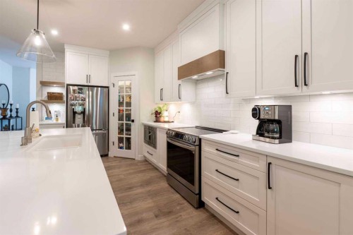 201 Thompson Crescent, Red Deer, AB 