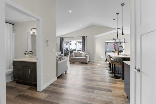 4761 Aspen Lakes Boulevard, Blackfalds, AB - Indoor