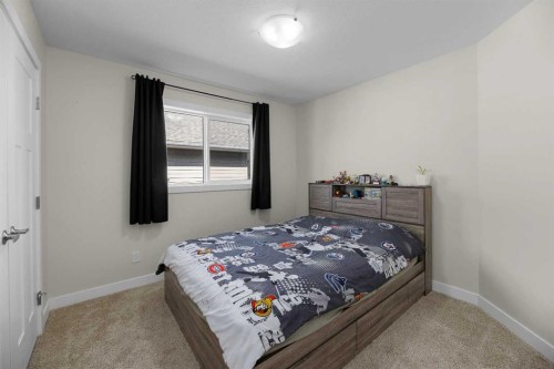 4761 Aspen Lakes Boulevard, Blackfalds, AB - Indoor Photo Showing Bedroom