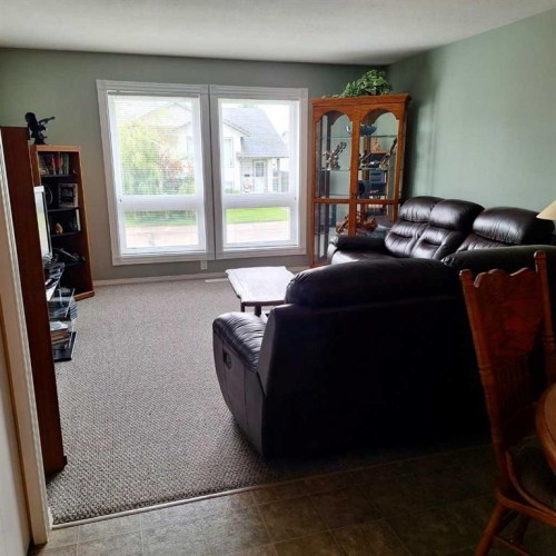37 Silver Drive, Blackfalds, AB 