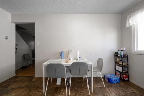6404B 45 Avenue, Camrose, AB 