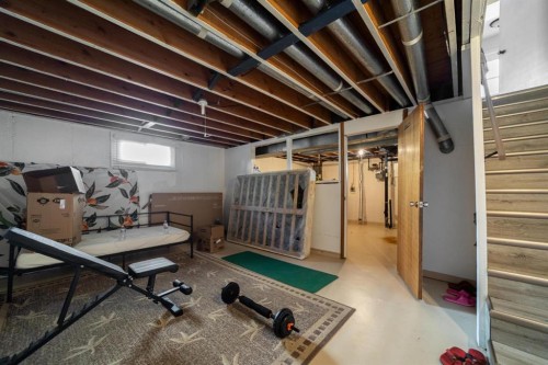 6404B 45 Avenue, Camrose, AB 