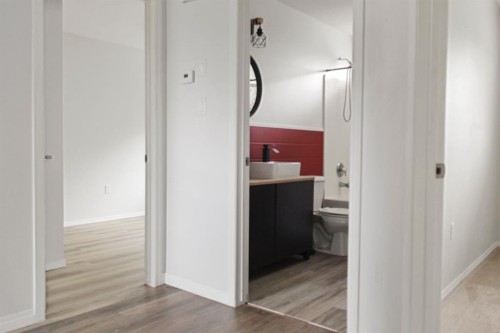 4932 51 Street, Lougheed, AB - Indoor Photo Showing Other Room