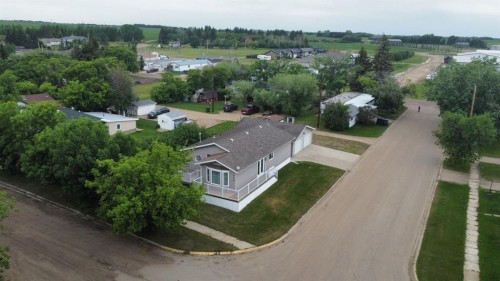 4932 51 Street, Lougheed, AB - Outdoor With View