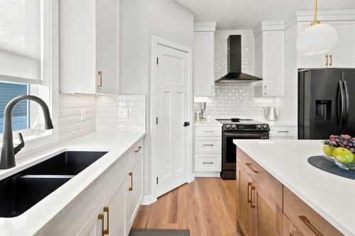 99 Gray Close, Sylvan Lake, AB 