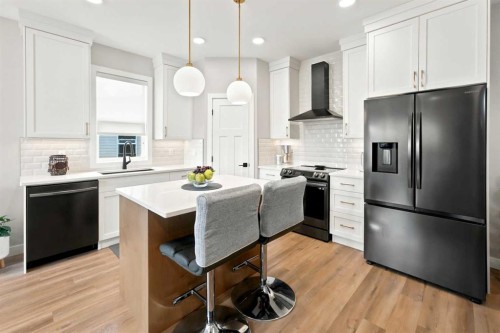 99 Gray Close, Sylvan Lake, AB 