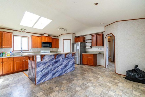 6013 54 Ave Close, Stettler, AB 