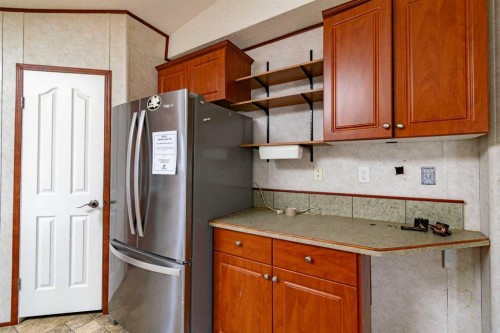 6013 54 Ave Close, Stettler, AB 