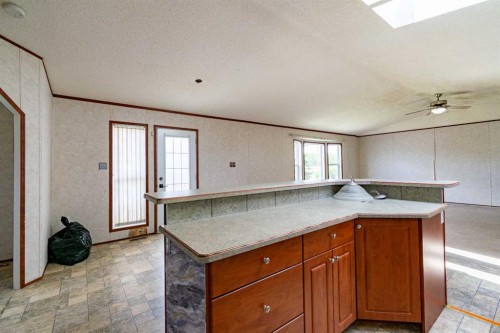 6013 54 Ave Close, Stettler, AB 