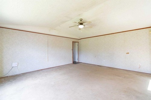 6013 54 Ave Close, Stettler, AB 
