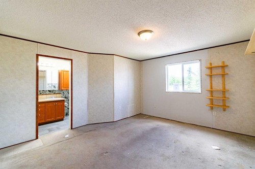 6013 54 Ave Close, Stettler, AB 