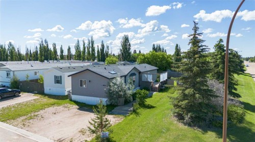 6013 54 Ave Close, Stettler, AB 