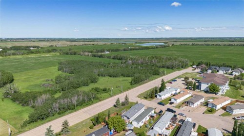 6013 54 Ave Close, Stettler, AB 
