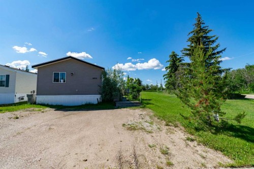 6013 54 Ave Close, Stettler, AB 