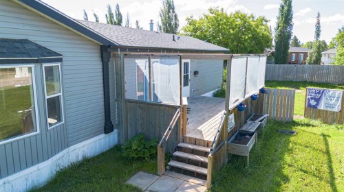 6013 54 Ave Close, Stettler, AB 