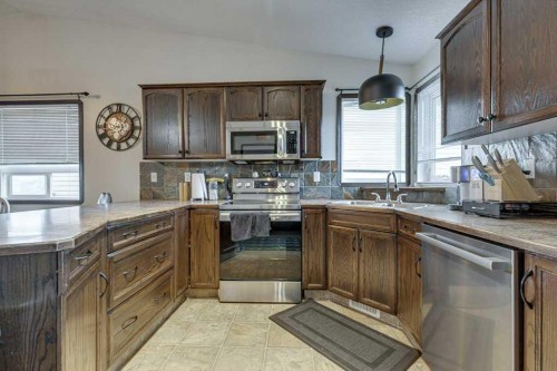 99 Iverson Close, Red Deer, AB 