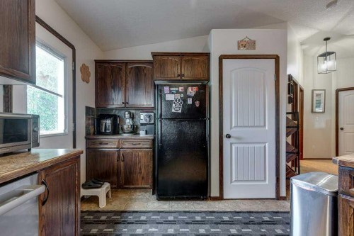 99 Iverson Close, Red Deer, AB 