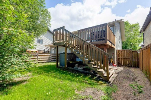 99 Iverson Close, Red Deer, AB 