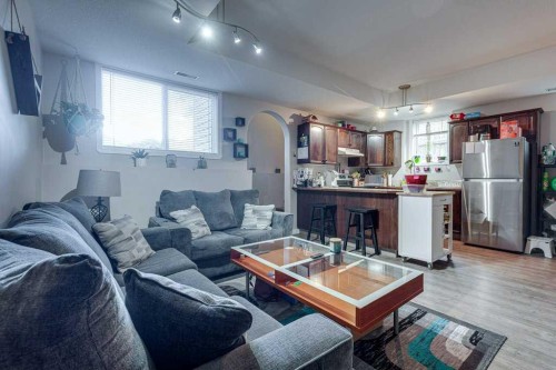 99 Iverson Close, Red Deer, AB 