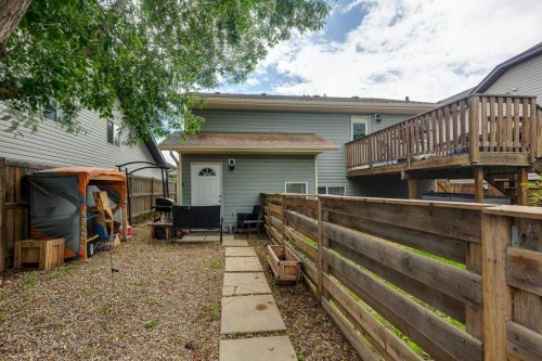 99 Iverson Close, Red Deer, AB 