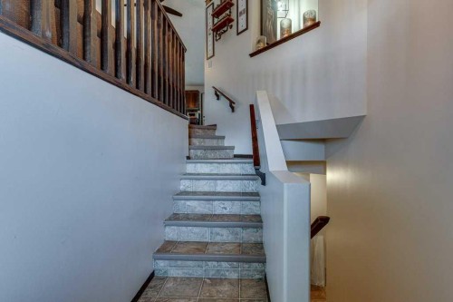 99 Iverson Close, Red Deer, AB 