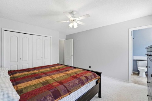 18 Osmond Close, Red Deer, AB 