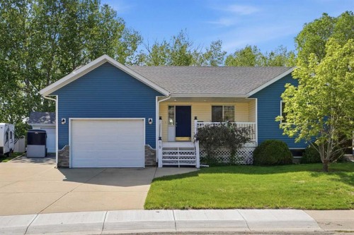 18 Osmond Close  Red Deer, AB T4N 6Y1