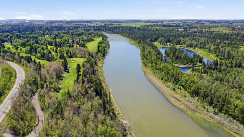 18 Osmond Close, Red Deer, AB 
