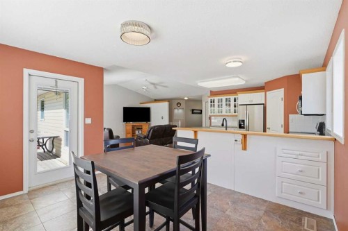18 Osmond Close, Red Deer, AB 
